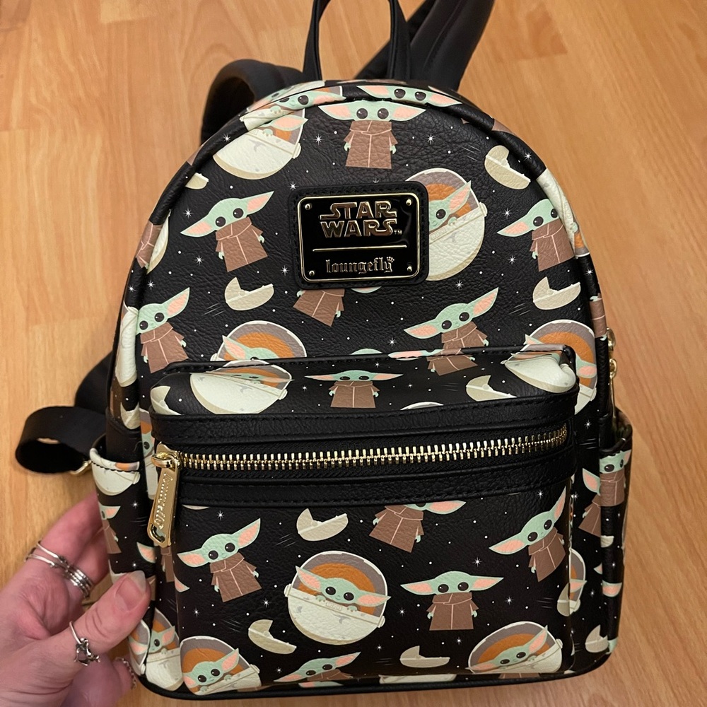 Disney/Loungefly Grogu Backpack